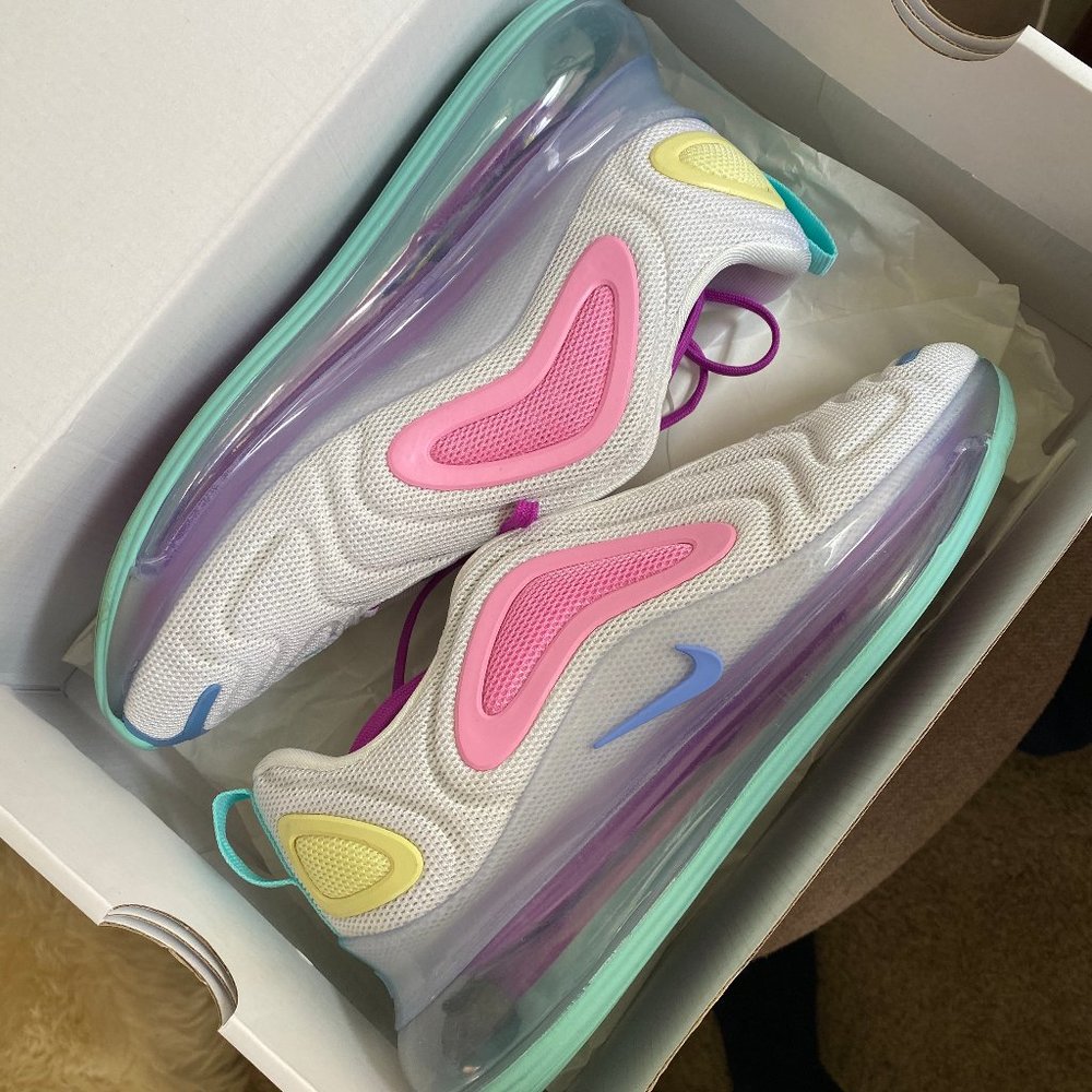 Nike - Air Max 720 Sneaker- Pastel